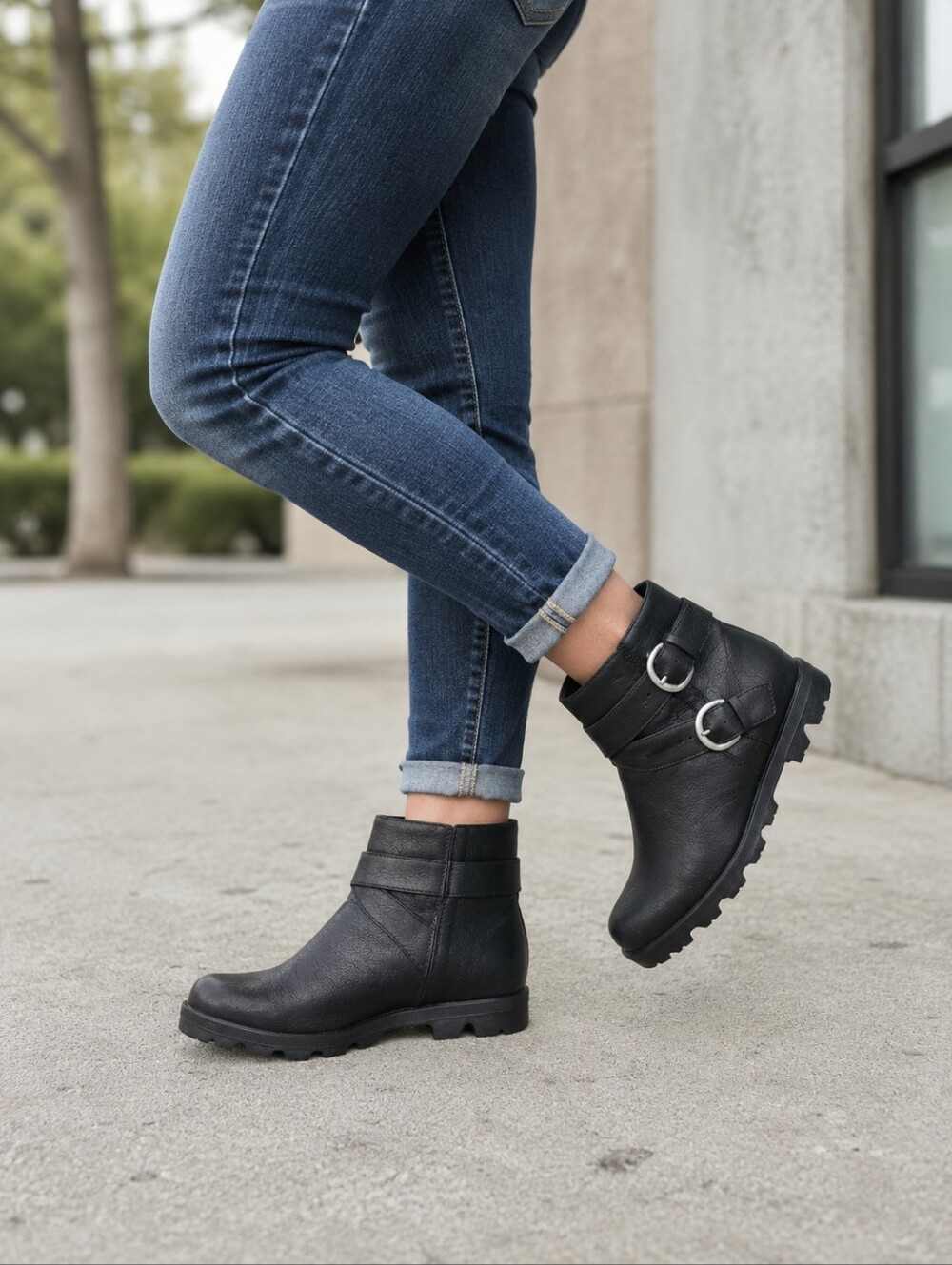 Sorel Joan Of Arctic Wedge II Buckle Boots Size 8.5